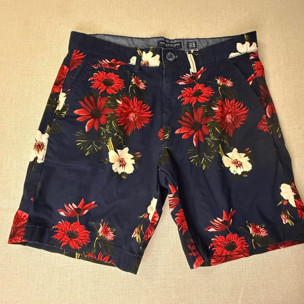 Denim & Flower Ricky Singh Mens Navy Red Floral Chino Shorts Size 30 Tropical